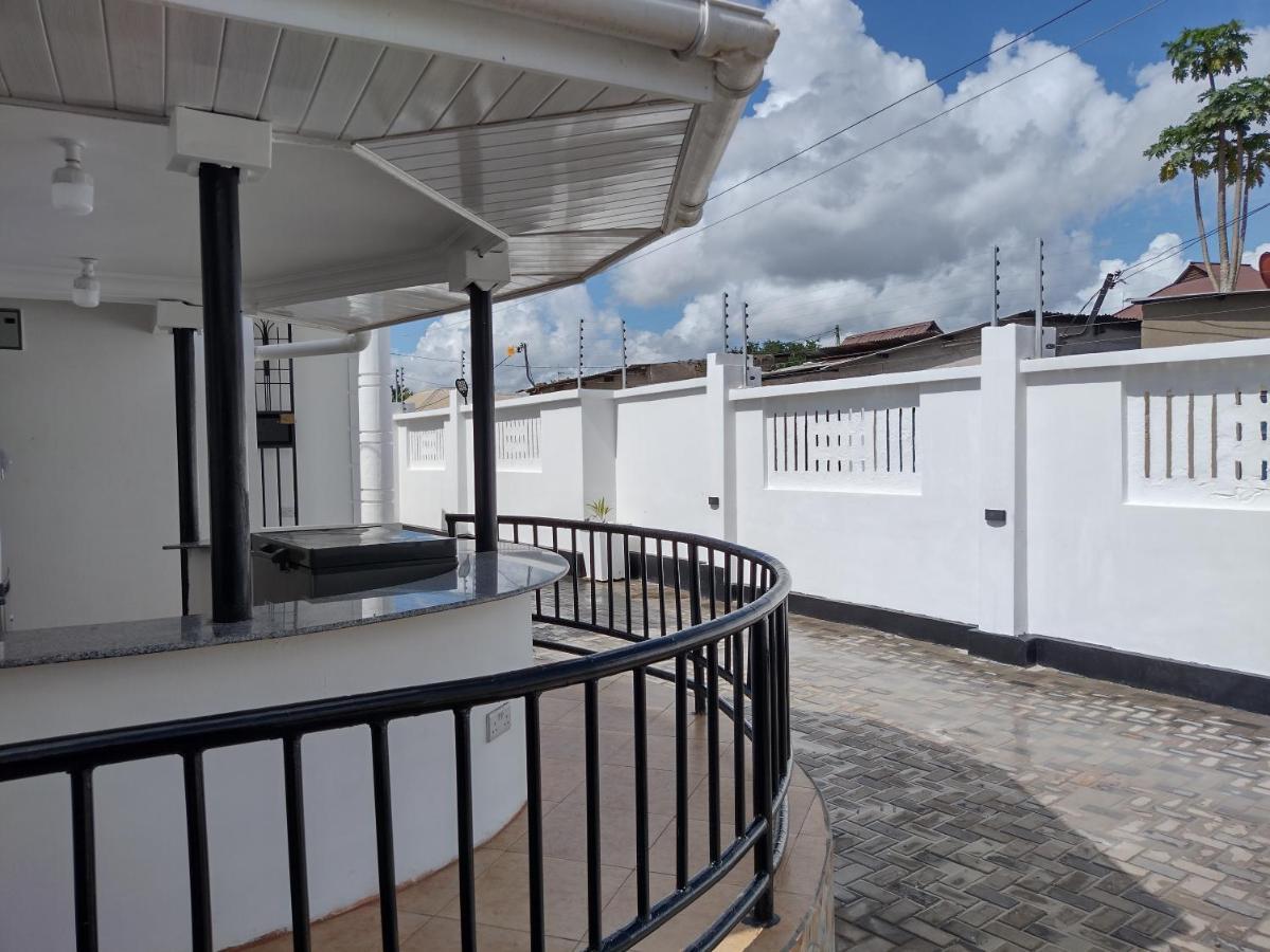 Mkamiti Villa - Airport Hotel Dar es Salaam Zewnętrze zdjęcie